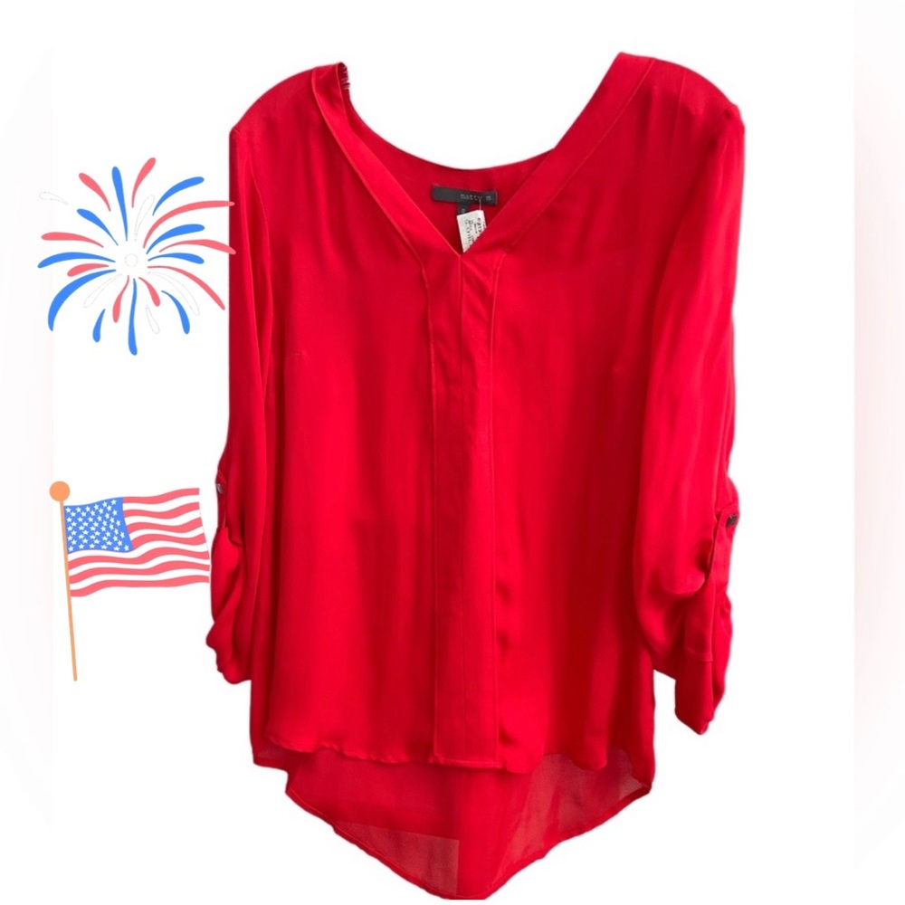 HP🎉 NWT Red Silk Matty M top  S